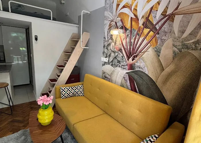 Parrot Apartment Main Station Cracow